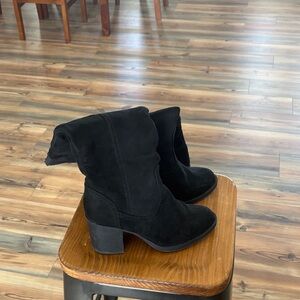 Elegant Black Heeled Boots for Women